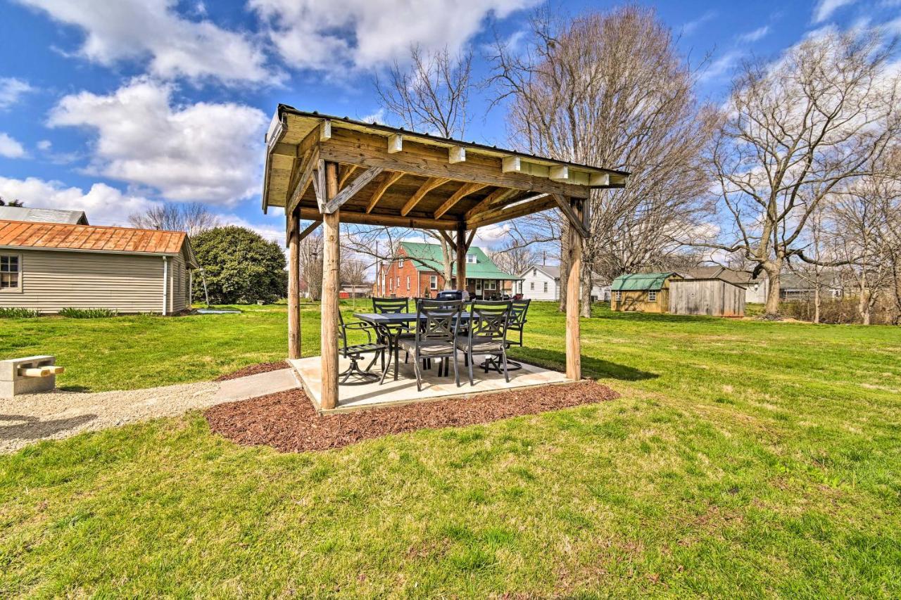 Charming Cave City Vacation Rental With Fire Pit! Luaran gambar